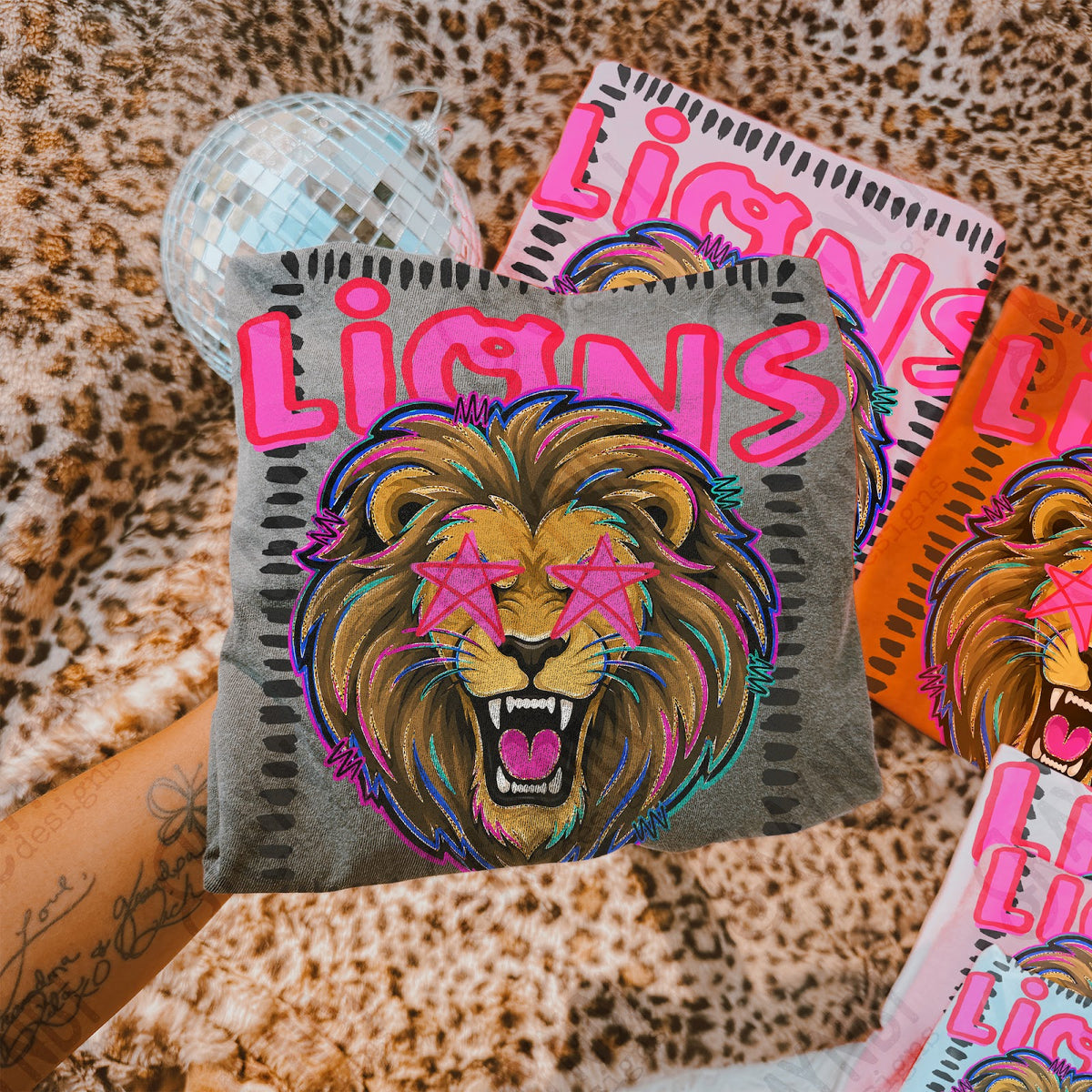 Starstruck Lions Top