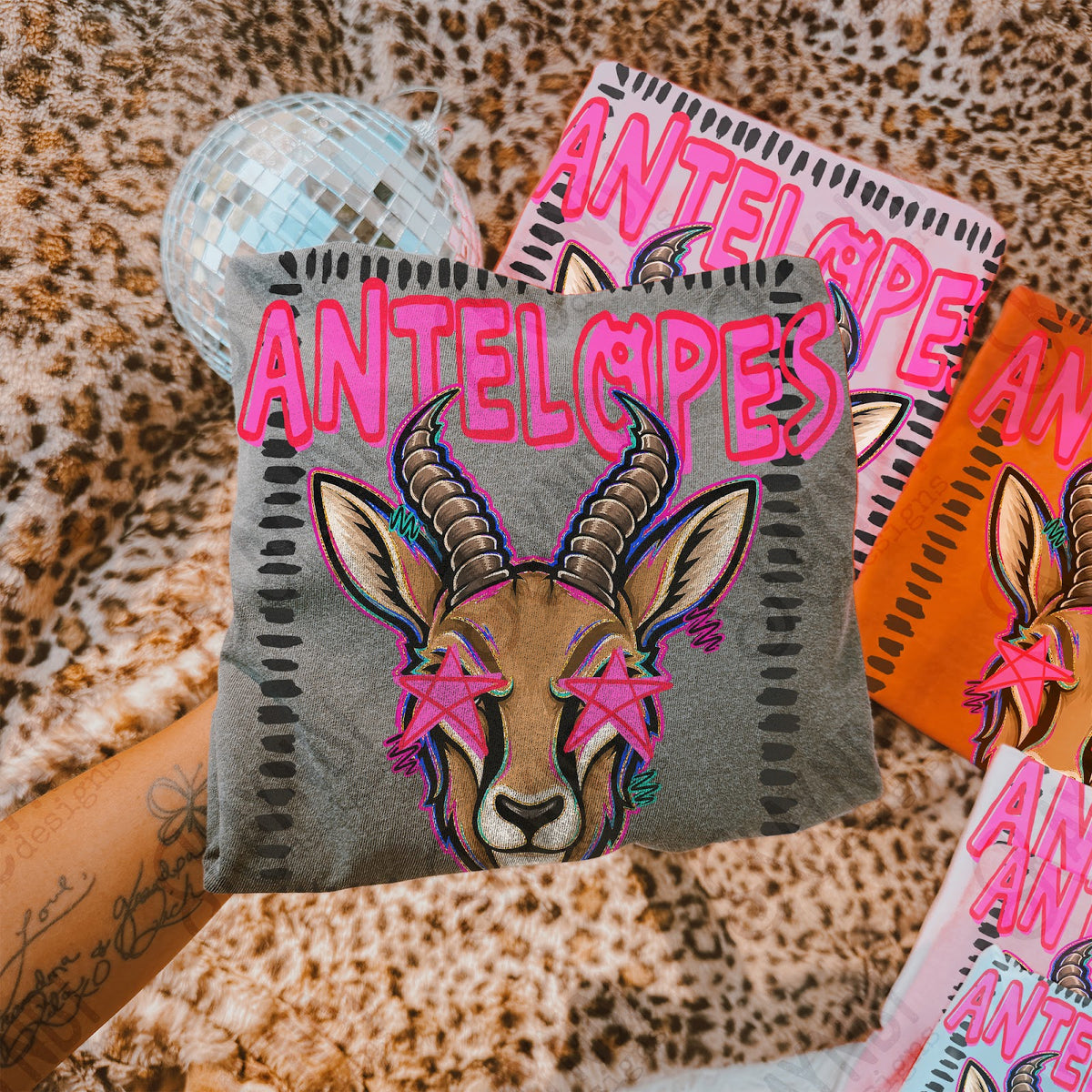Starstruck Antelopes Top