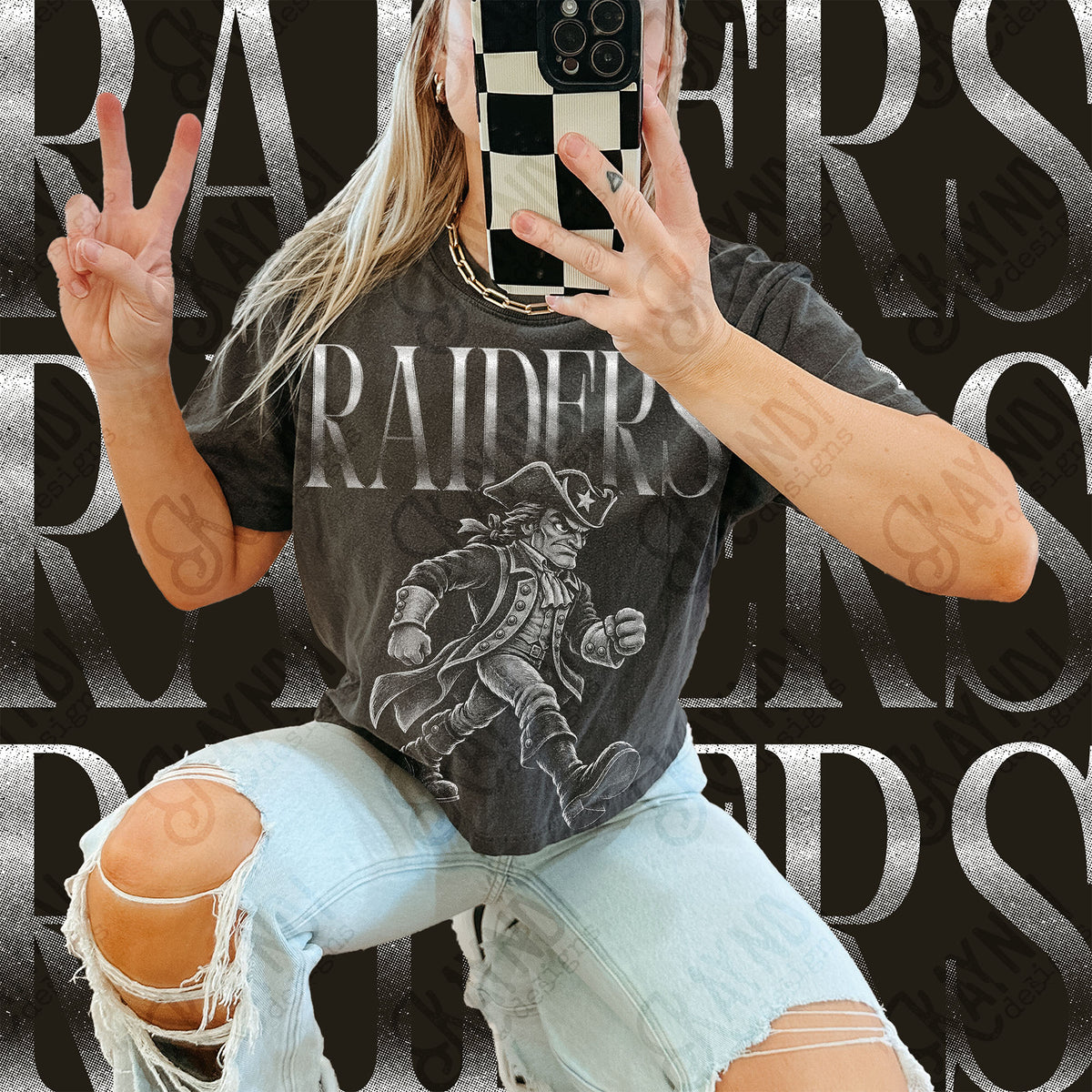 Halftone Raiders 4 Top design mockup